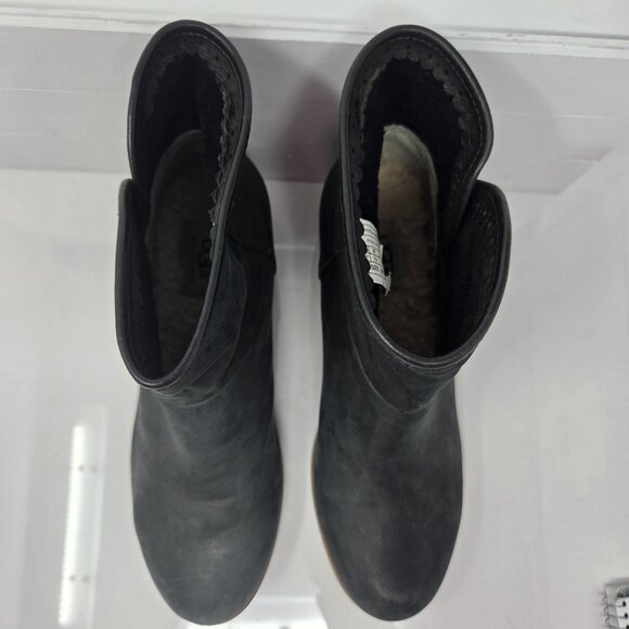 Uggs Womens 7 Ankle Boots Booties Black Leather Stacked Heel Pull Ons Darling - Picture 4 of 10